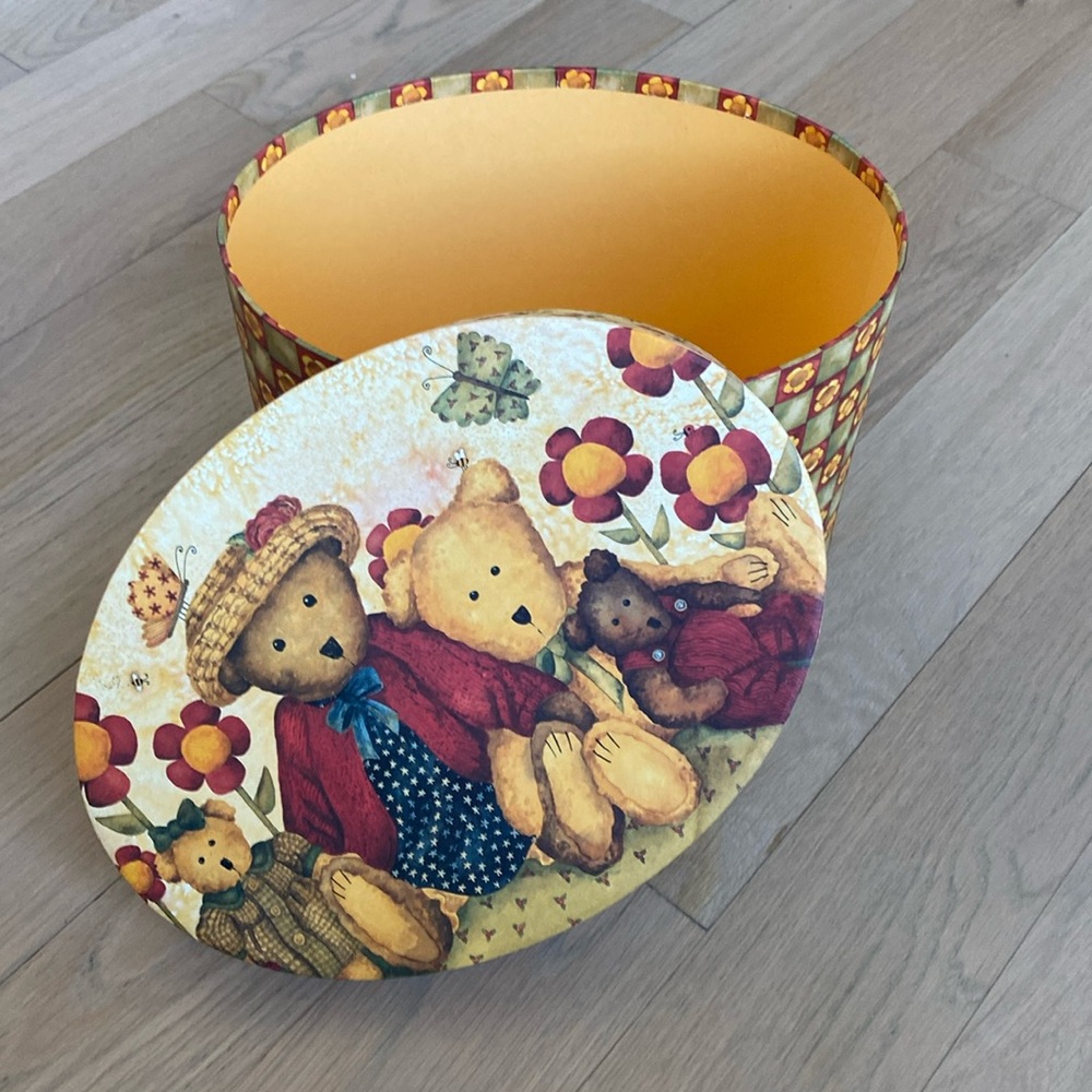 Bob's Boxes Oval Teddy Bear Box